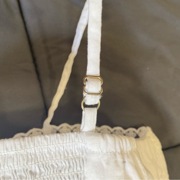 Eyelet lace summer flirty, romantic white top XS//0-2 - Picture 9 of 11